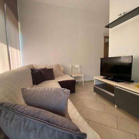 Eri Apartament Himare Exteriör bild
